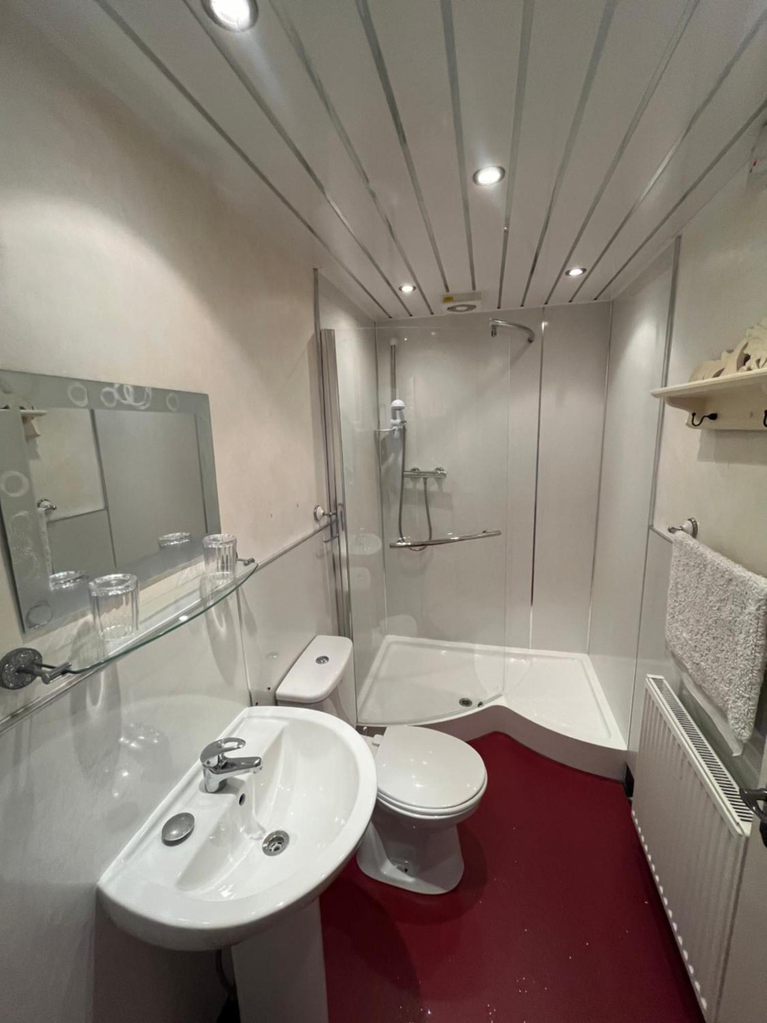 בלקפול Marston Town Centre Villa מראה חיצוני תמונה
